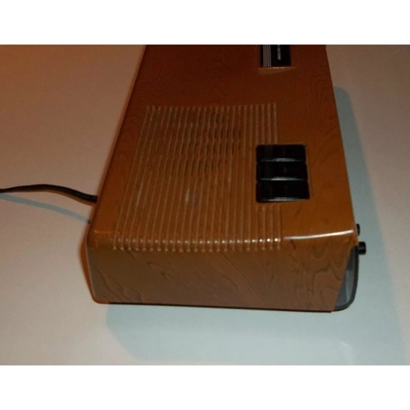 Vtg Toshiba RC-7180F FM/AM Electronic Clock Alarm Radio Simulated Woodgrain RARE - Picture 4 of 7